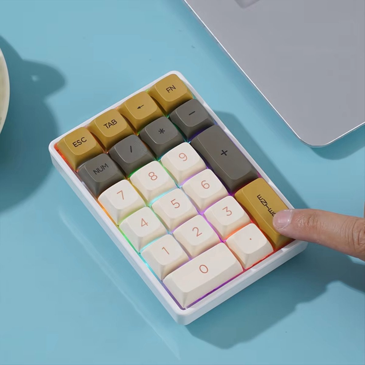 Mini clavier N86R à 21 touches - Gaming Keyboard No Number Pad avis et prix